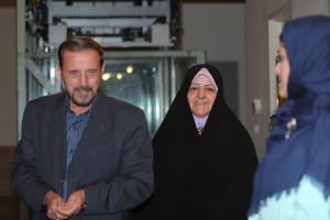 مراسم رونمایی آلبوم «آبرنگ» اثر «مریم حیدرزاده» - 20 مرداد 1396 مراسم رونمایی آلبوم «آبرنگ» اثر «مریم حیدرزاده» - 20 مرداد 1396