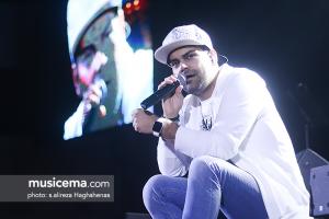 کنسرت سیامک عباسی در جشنواره موسیقی فجر - 24 دی 1395