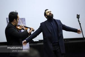 مراسم افتتاح فیلم سینمایی نفس با خوانندگی «مهدی یراحی» - 23 آبان 1395